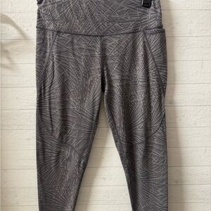 Sweaty Betty Gray Patterned 7/8 Leggings